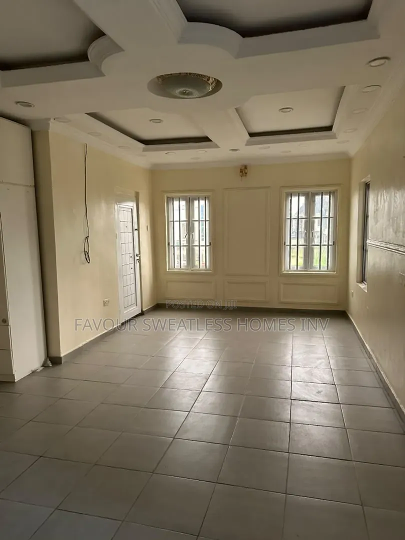 3bdrm Apartment in Private Est, Isheri North for rent