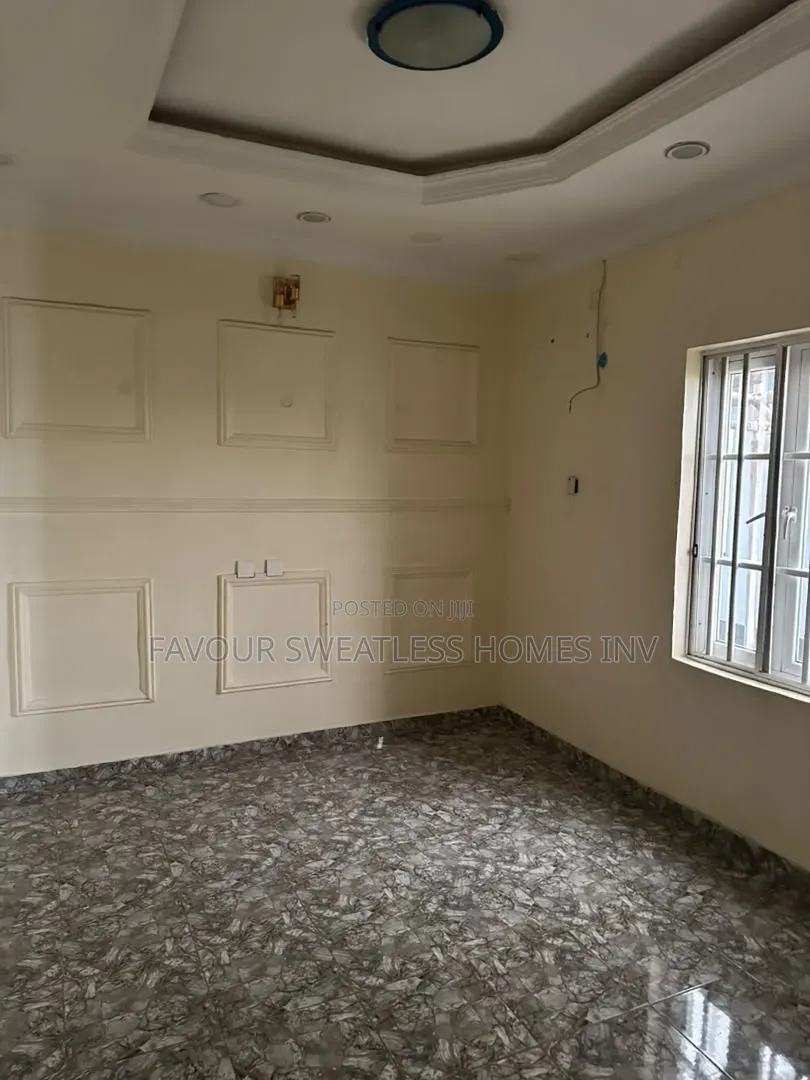 3bdrm Apartment in Private Est, Isheri North for rent