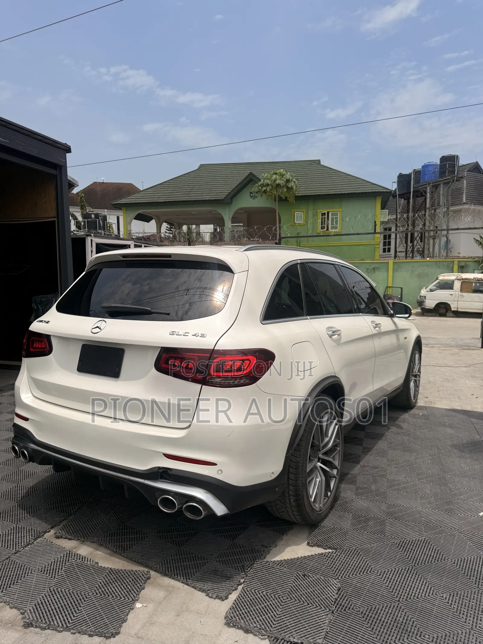 Mercedes-Benz GLC-Class 2022 White