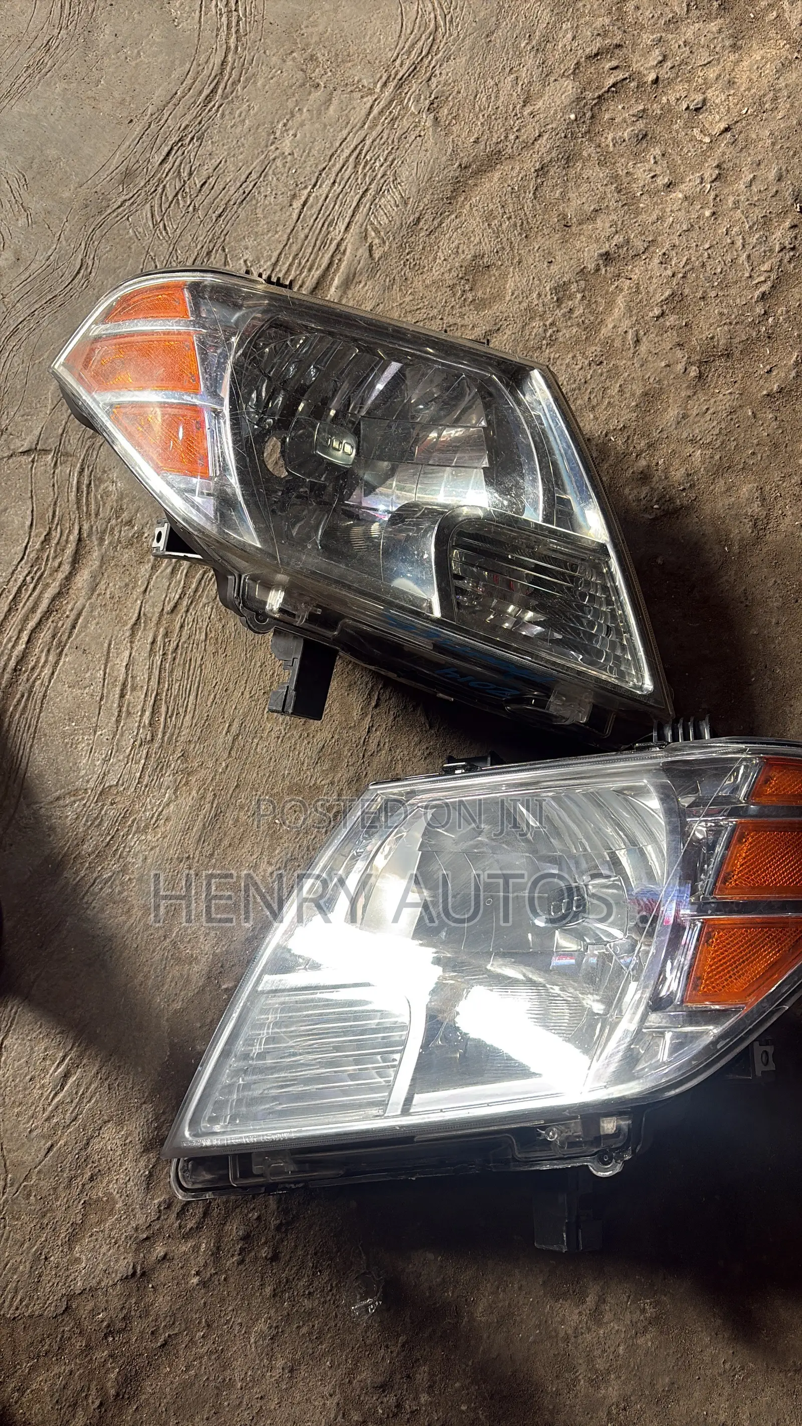 Set Headlamp Frontia 2008