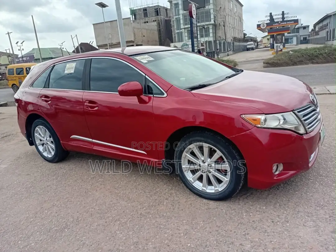 Toyota Venza 2011 Red