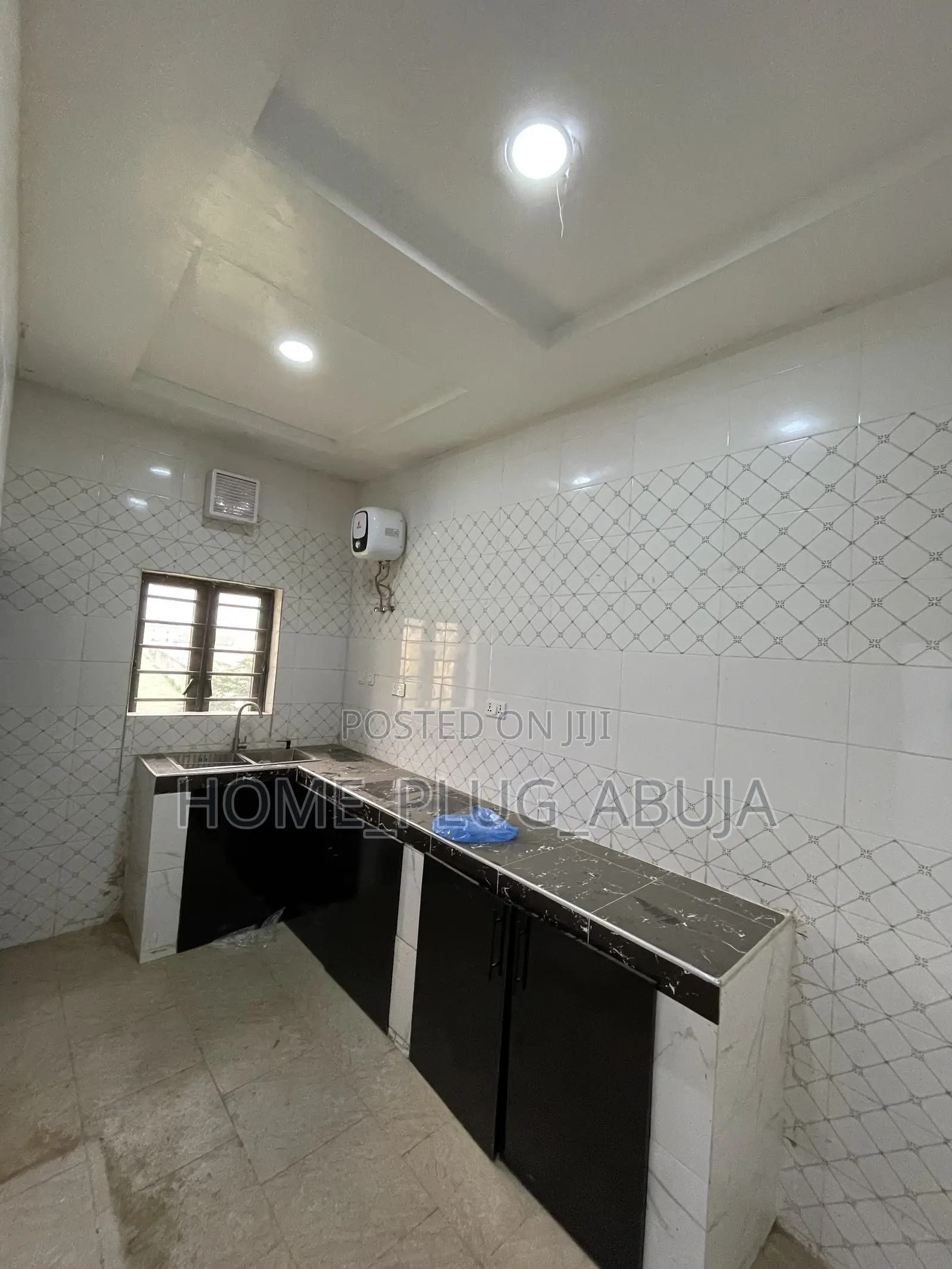2bdrm Block of Flats in News Engineering, Kubwa for rent