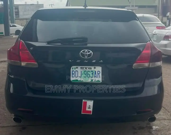 Toyota Venza V6 2011 Black