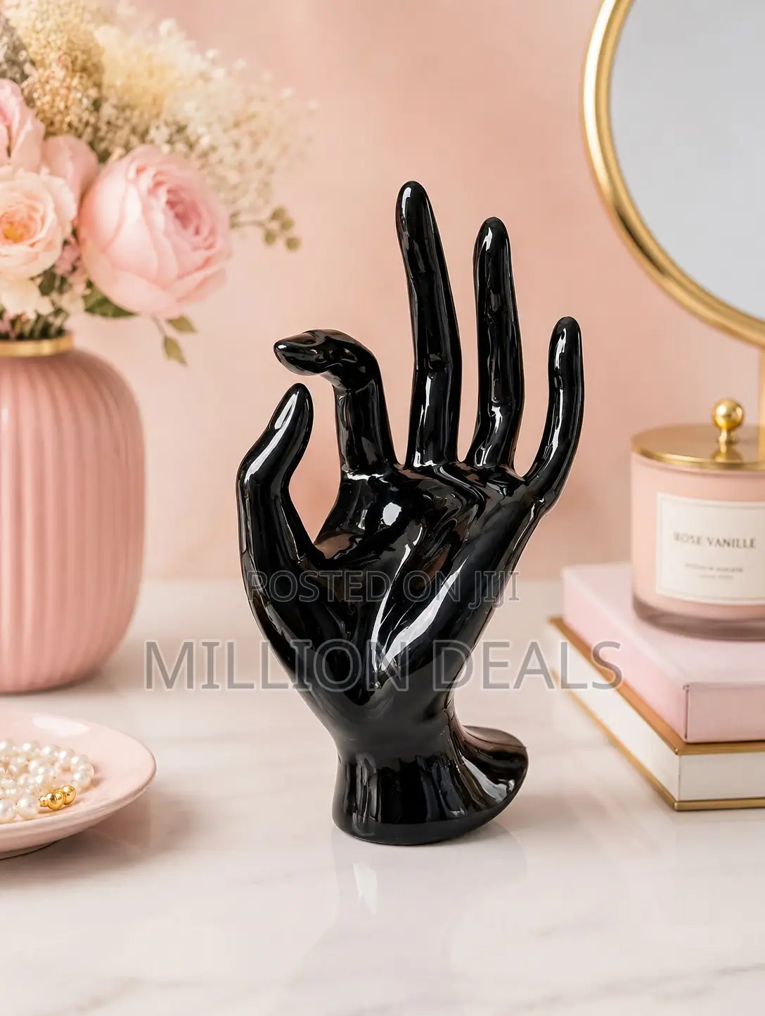 Mannequin Hand Jewelries Ring Display