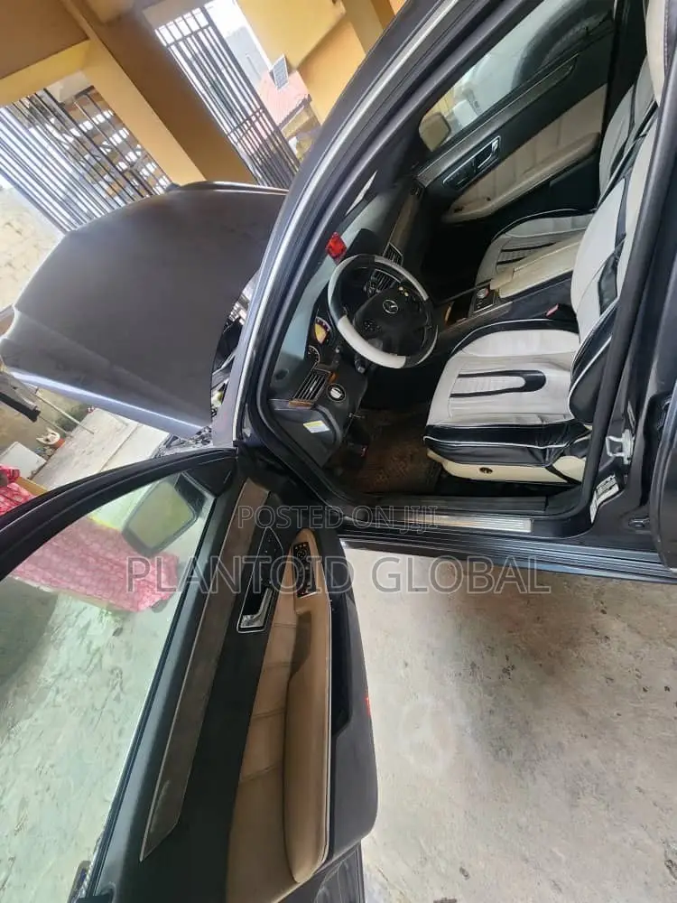 Mercedes-Benz E350 2009 Gray