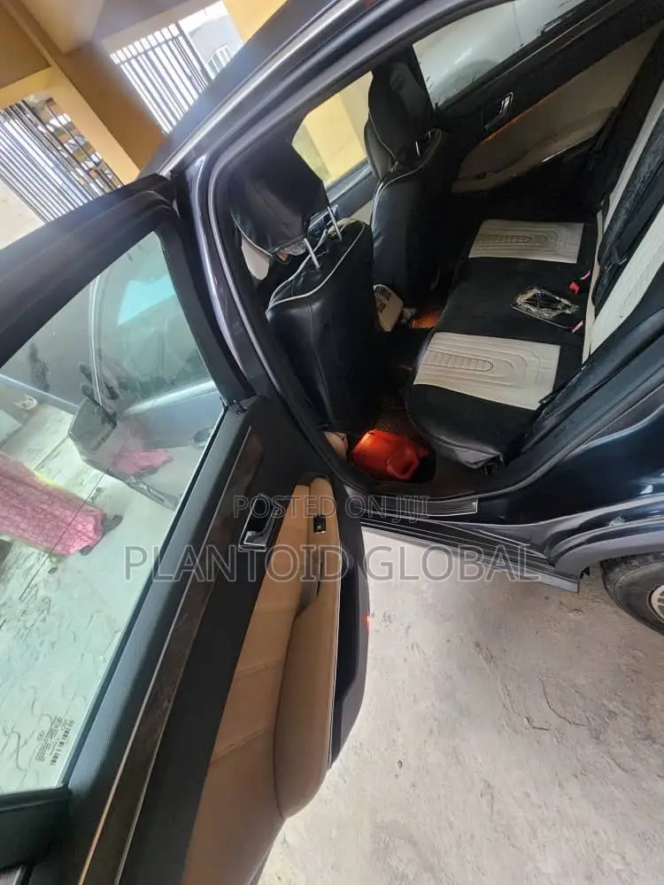 Mercedes-Benz E350 2009 Gray