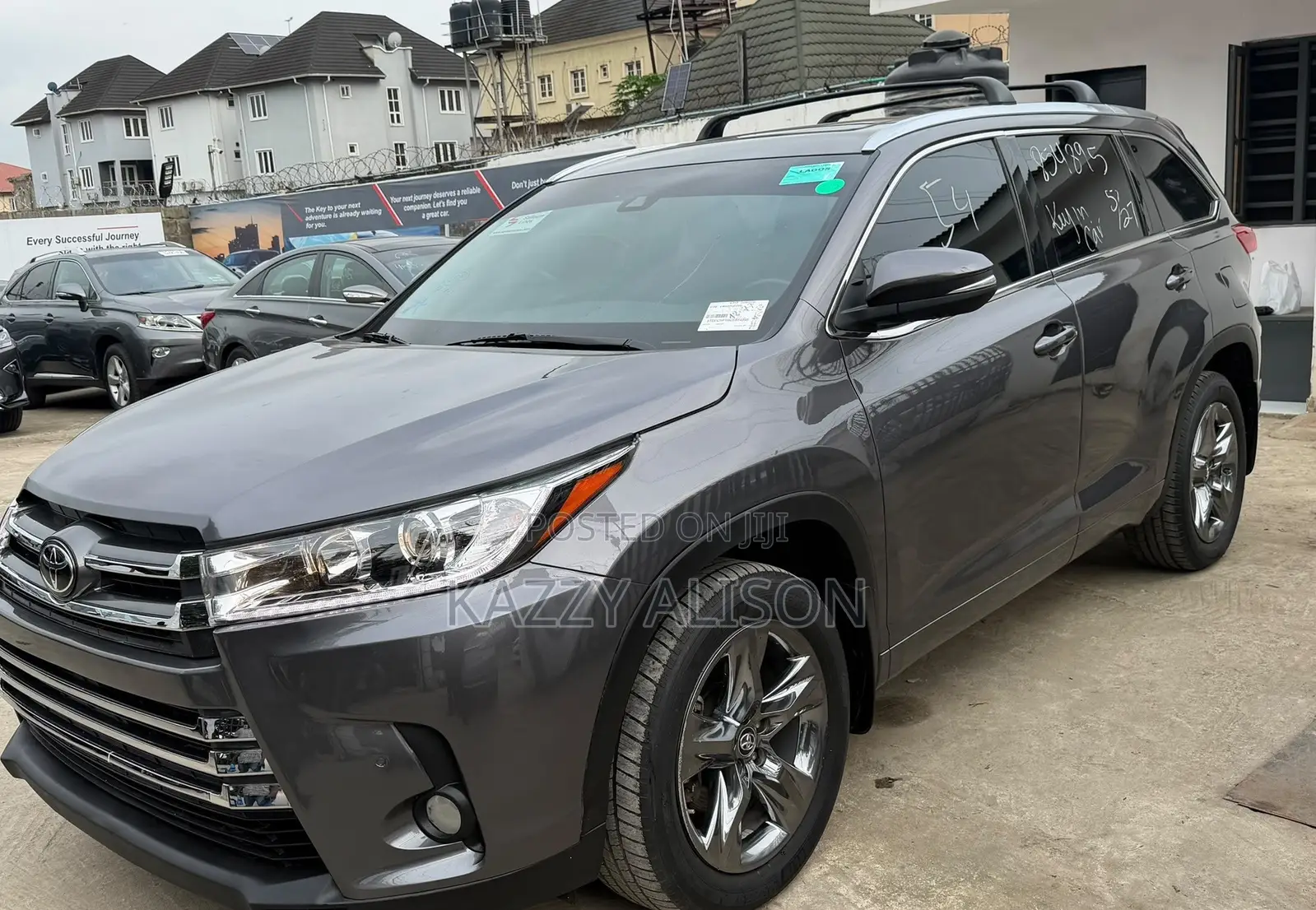 Toyota Highlander Limited Platinum 4x4 V6 (3.5L 6cyl 8A) 2018 Gray
