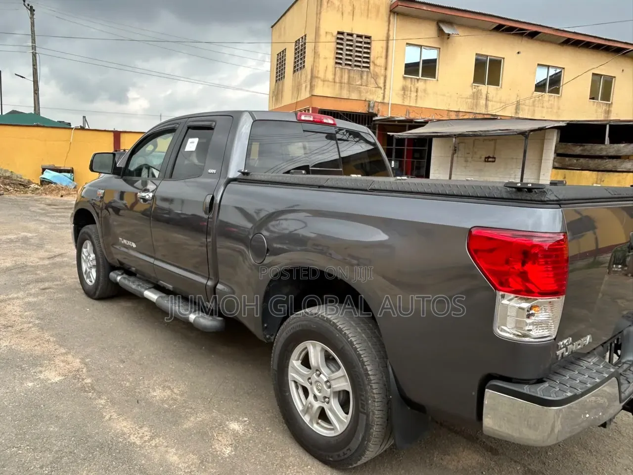 Toyota Tundra Double Cab 4x4 Limited 2012 Gray