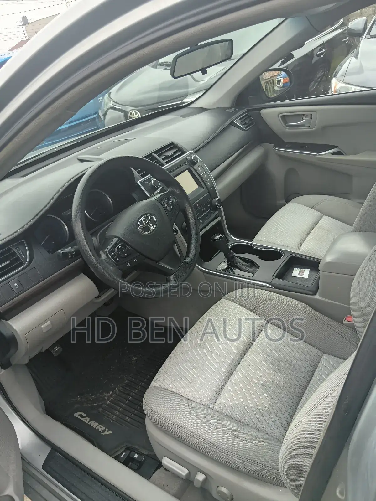 Toyota Camry LE 4dr Sedan (2.5L 4cyl 6A) 2016 Silver
