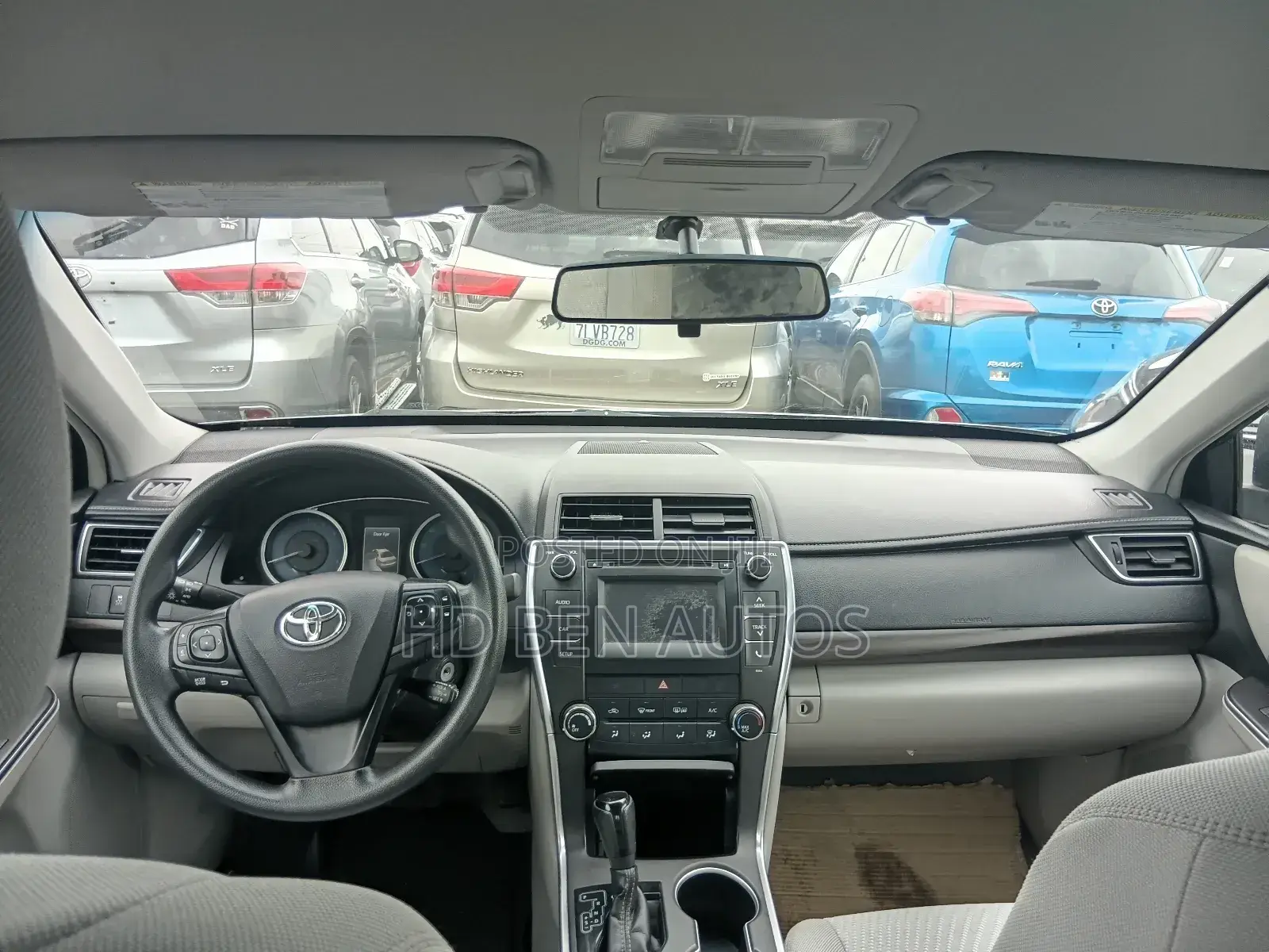 Toyota Camry LE 4dr Sedan (2.5L 4cyl 6A) 2016 Silver