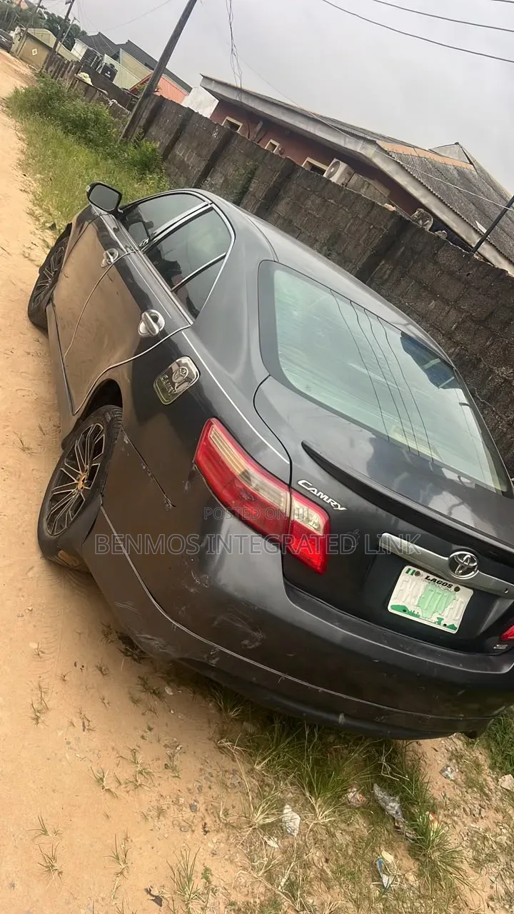 Toyota Camry 2008 Gray