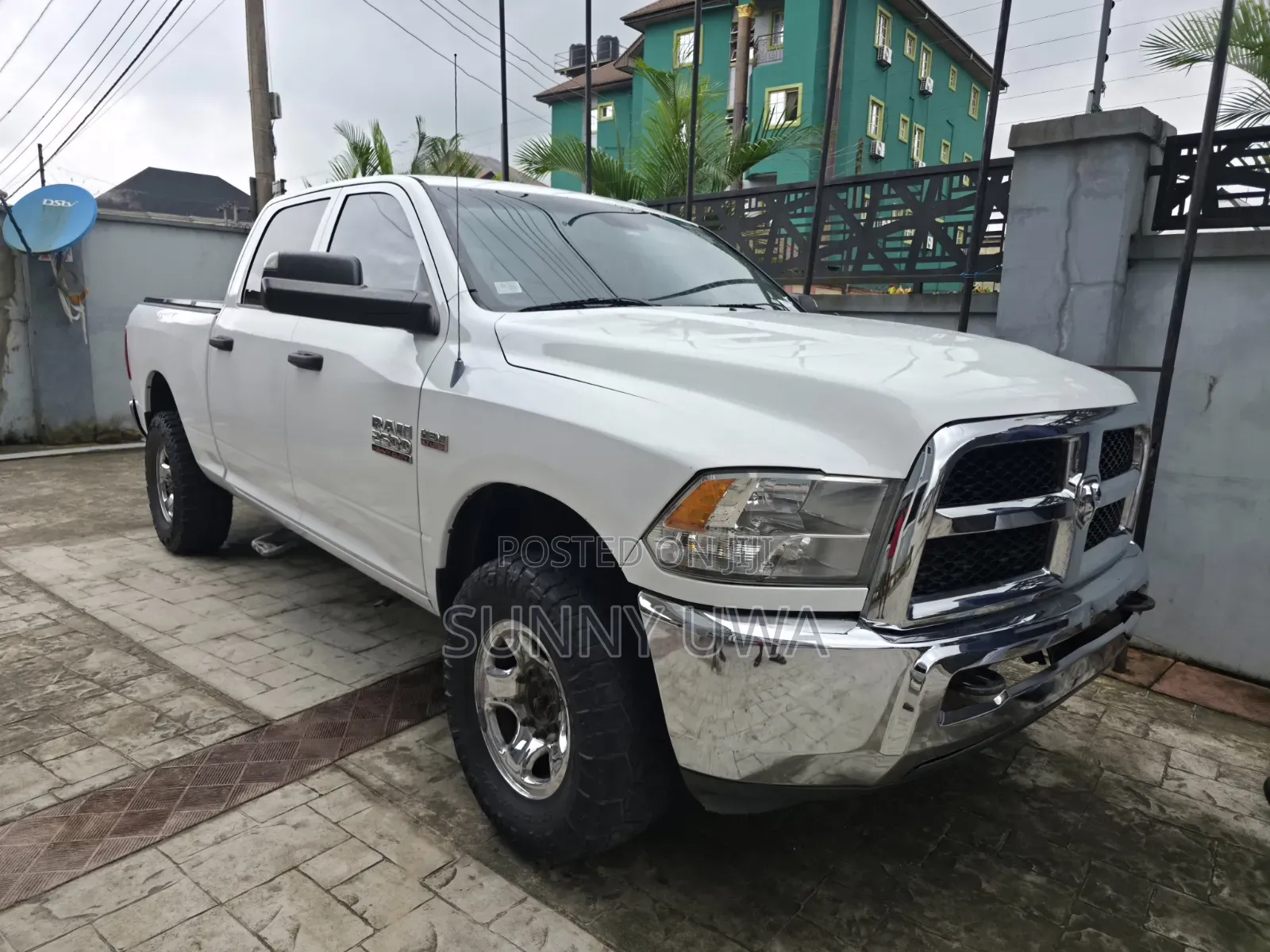 Dodge RAM 2013 White