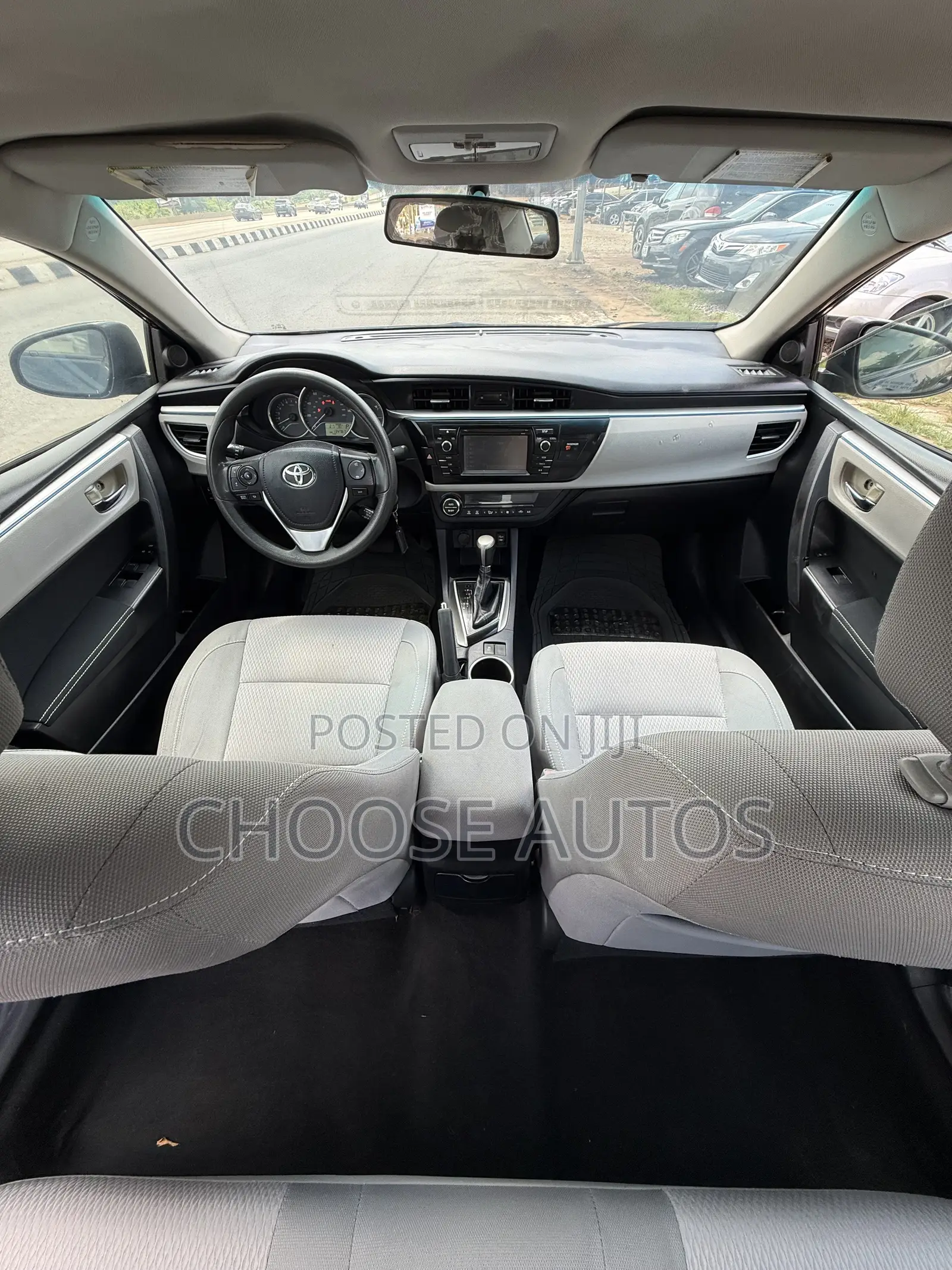 Toyota Corolla LE 4dr Sedan (1.8L 4cyl CVT) 2015 Black