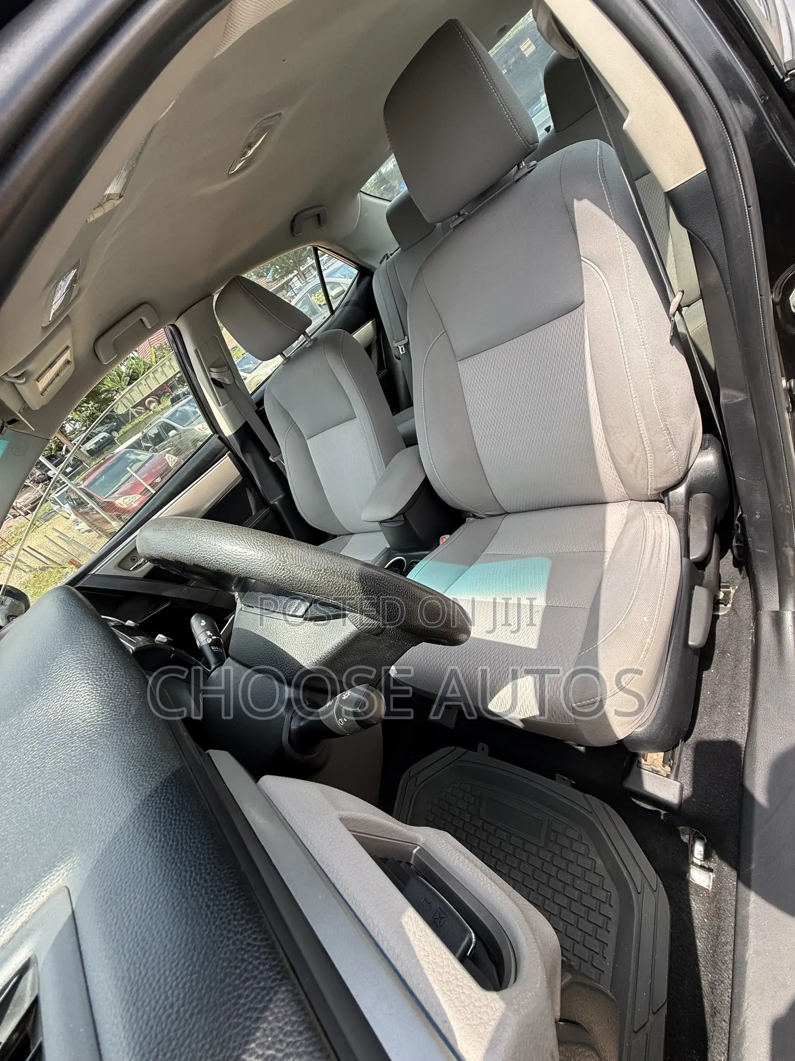 Toyota Corolla LE 4dr Sedan (1.8L 4cyl CVT) 2015 Black