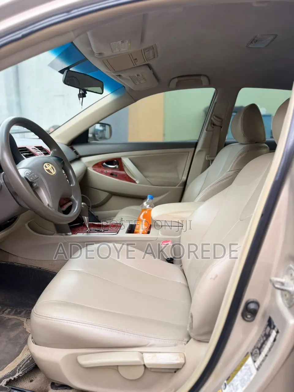 Toyota Camry XLE 4dr Sedan (2.4L 4cyl 5A) 2009 Gold