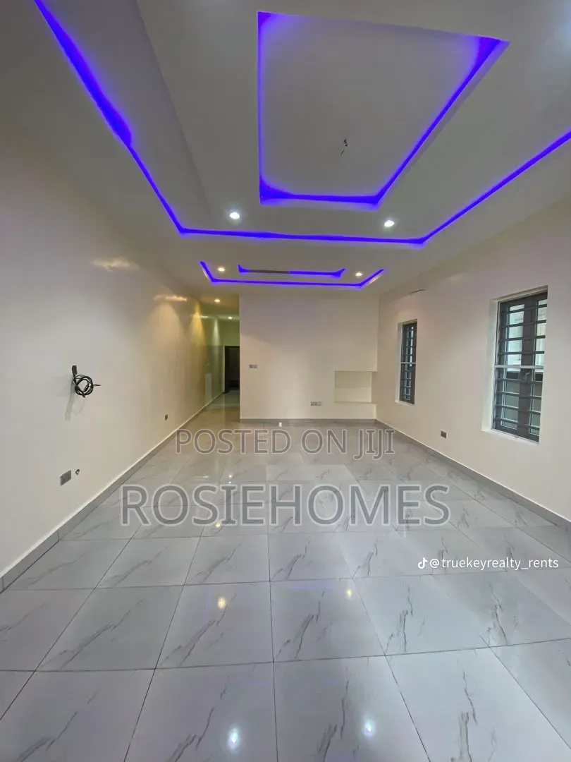 4bdrm Duplex in Oral Estate, Lekki Phase 1 for rent