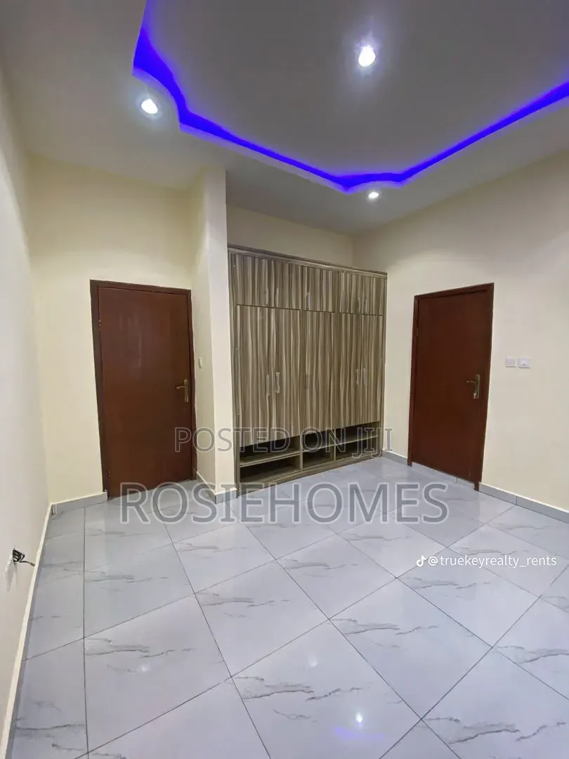 4bdrm Duplex in Oral Estate, Lekki Phase 1 for rent