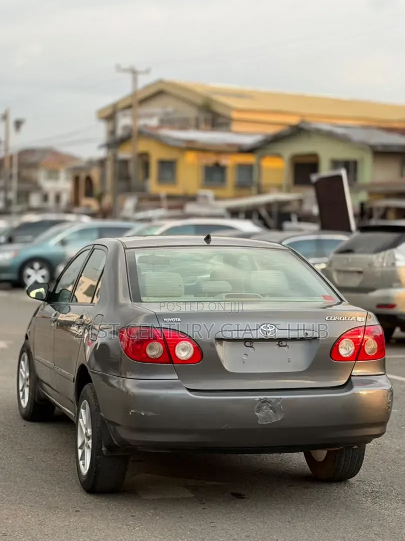 Toyota Corolla 2007 Gray