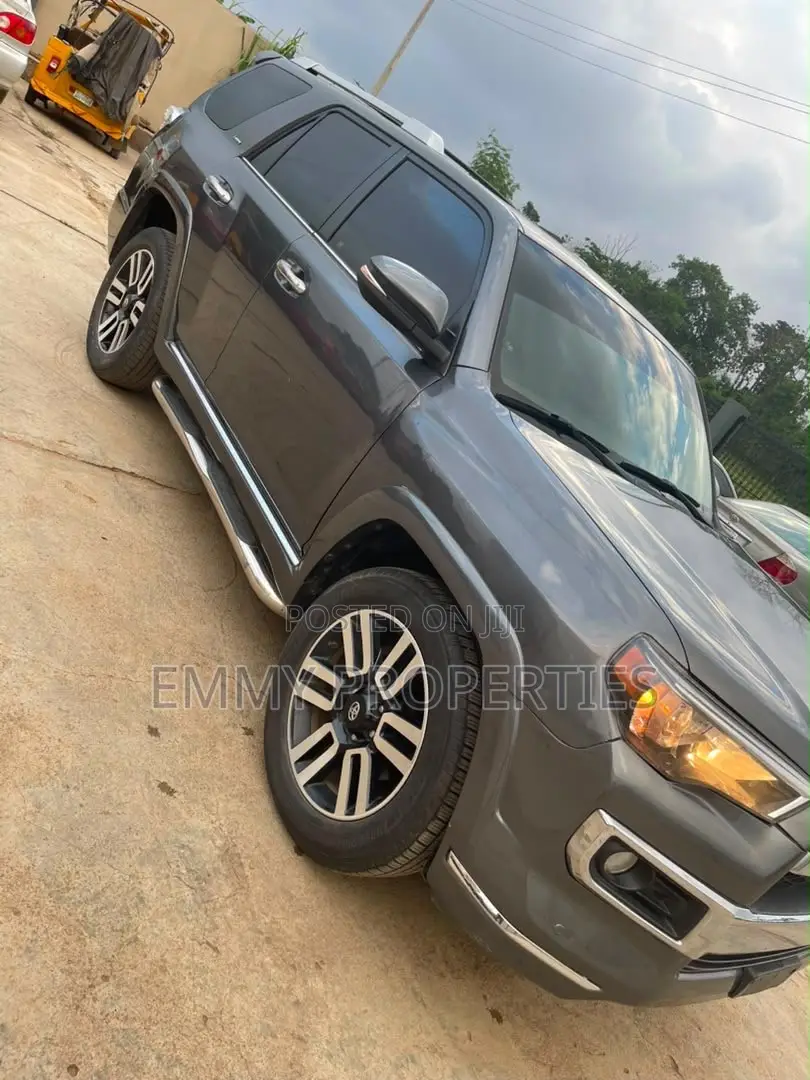 Toyota 4-Runner 2017 Gray