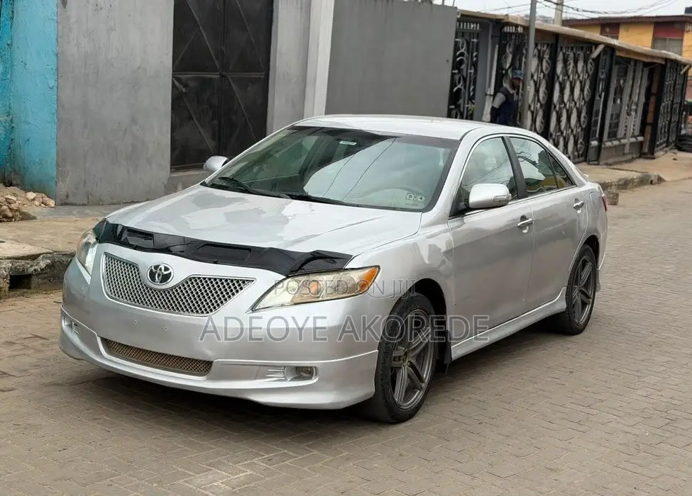 Toyota Camry SE 4dr Sedan (2.4L 4cyl 5A) 2008 Silver