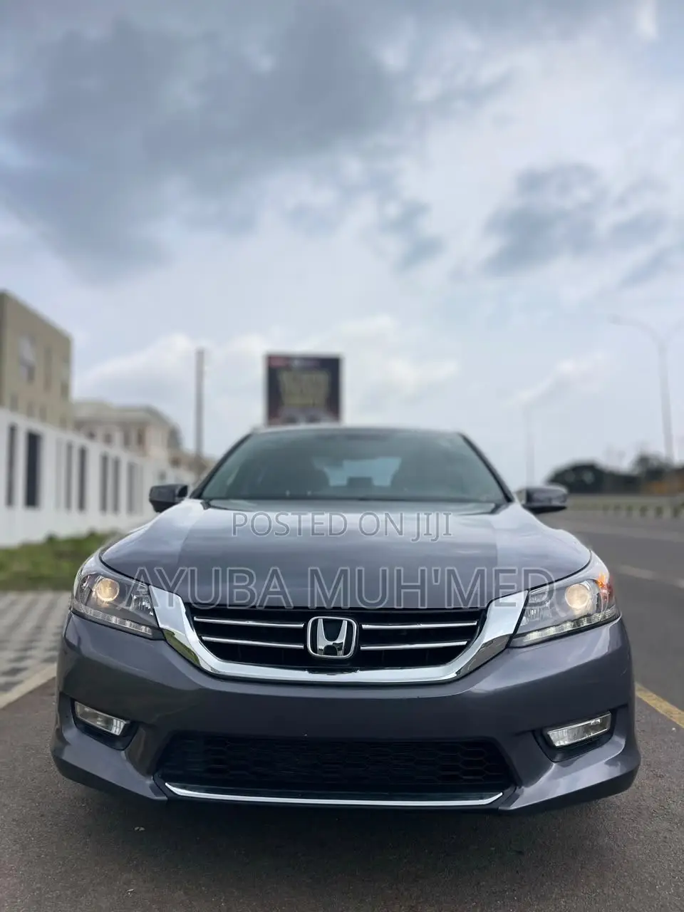 Honda Accord Touring V-6 4dr Sedan (3.5L 6cyl 6A) 2015 Gray