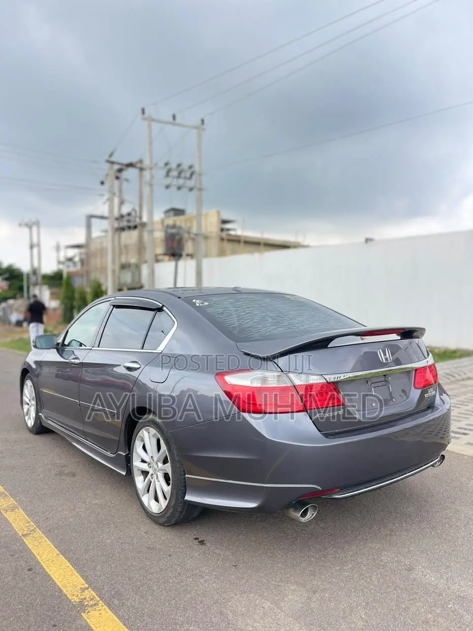 Honda Accord Touring V-6 4dr Sedan (3.5L 6cyl 6A) 2015 Gray