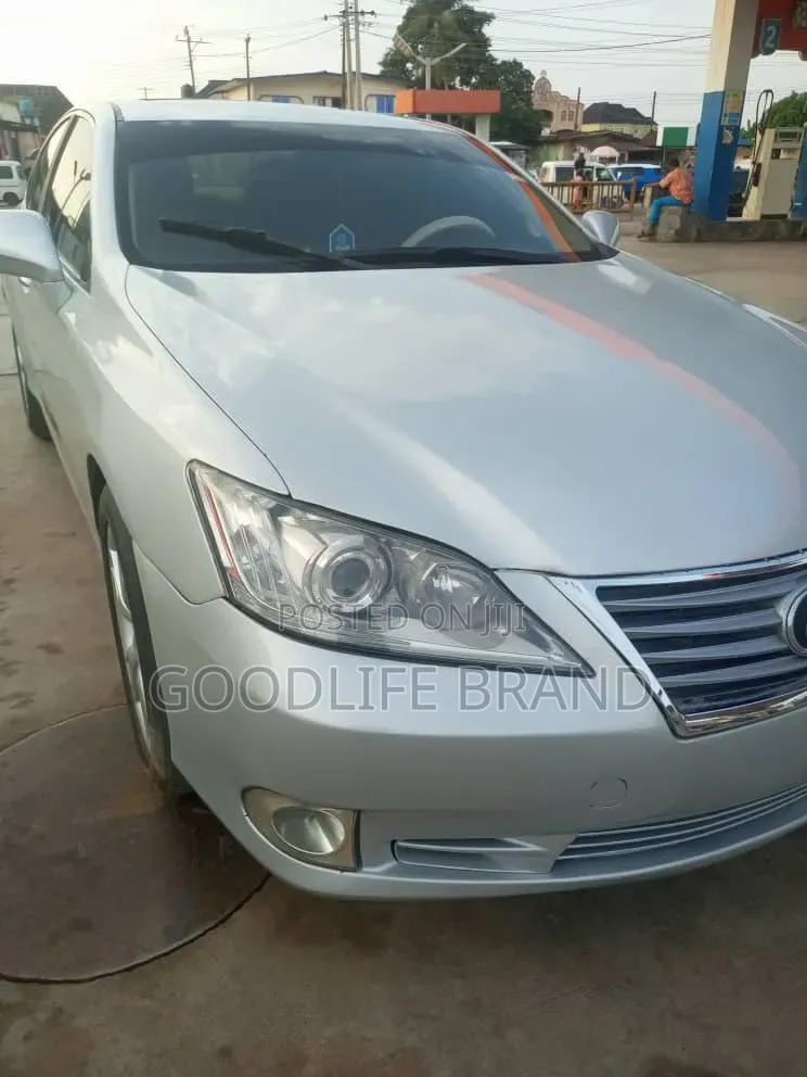 Lexus ES 350 2010 Gray