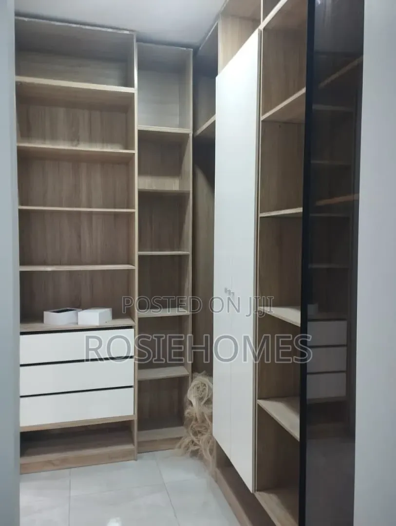 4bdrm Duplex in Light Estate, Adeola Odeku for rent