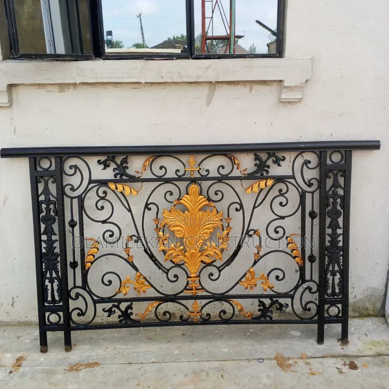 Premium Metal Handrails | Custom Designs Installation