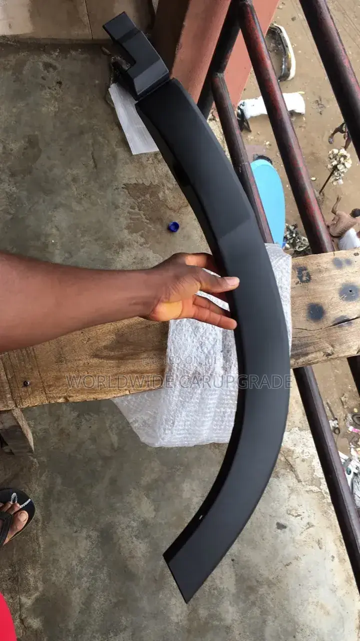 Highlander 2015/18 Door Plastic