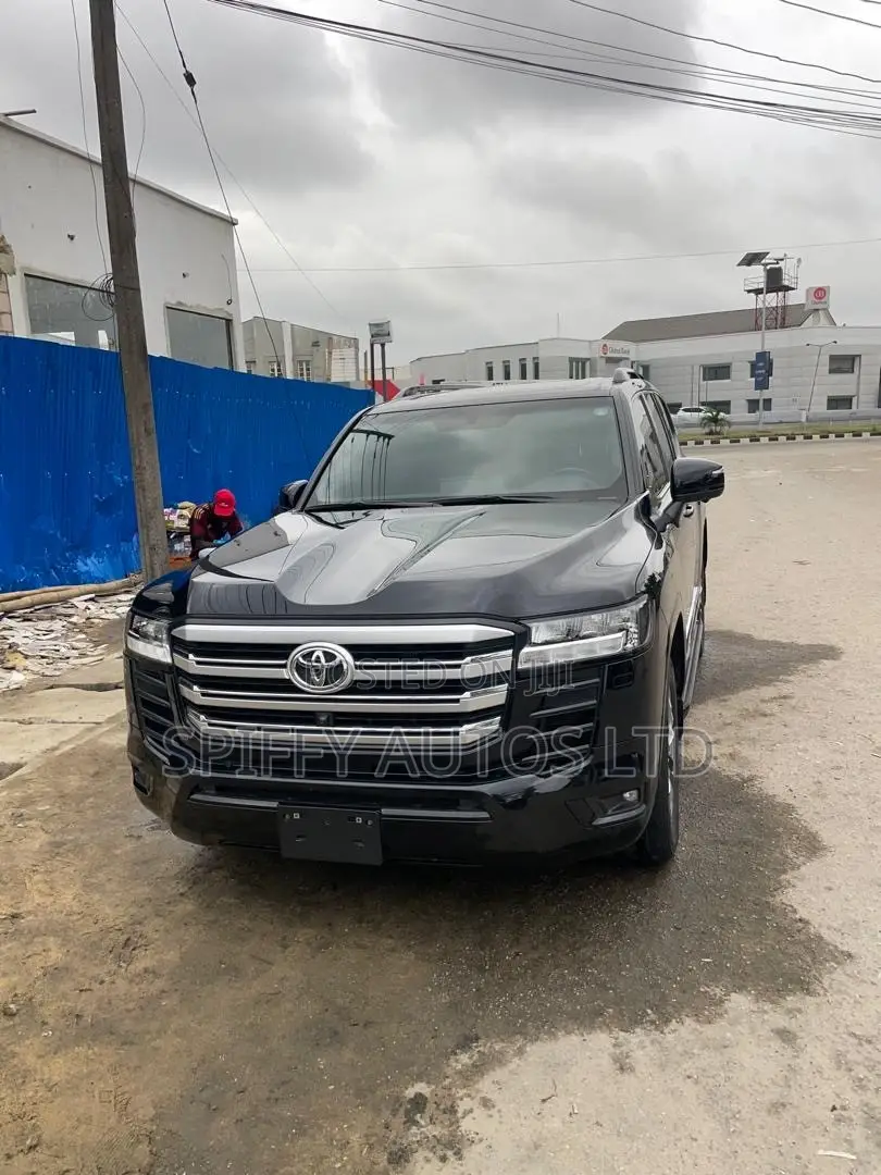 Toyota Land Cruiser 2023 Black
