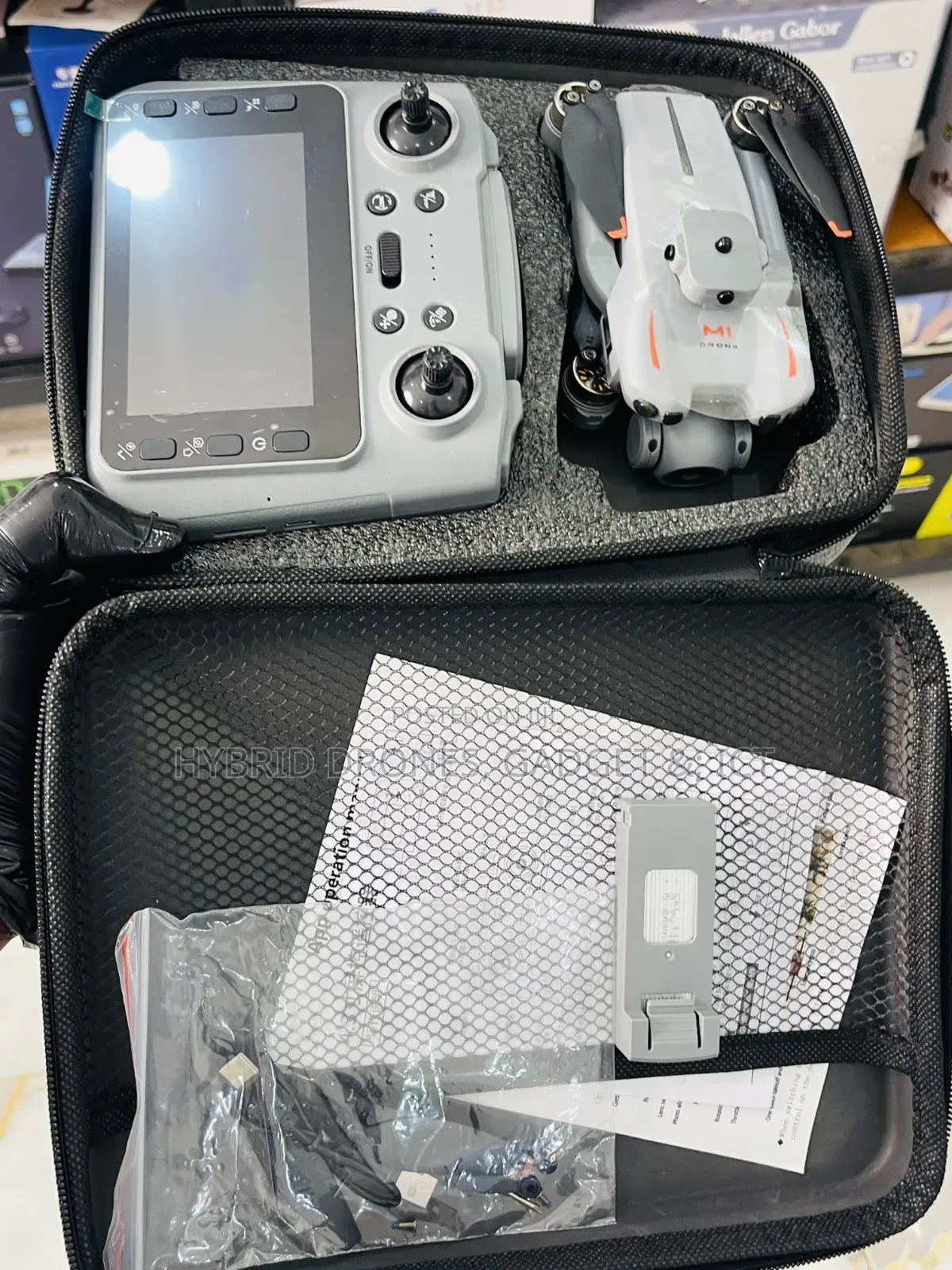 Smart Screen Ariel Drone + 2 Batteries
