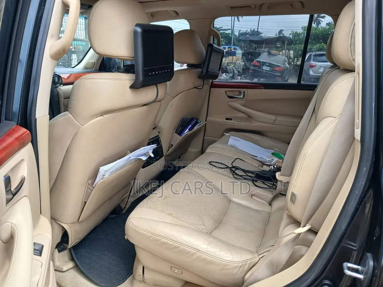 Lexus LX 570 2010 Black