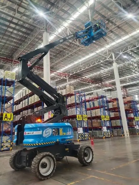 Articulated Boom Lift