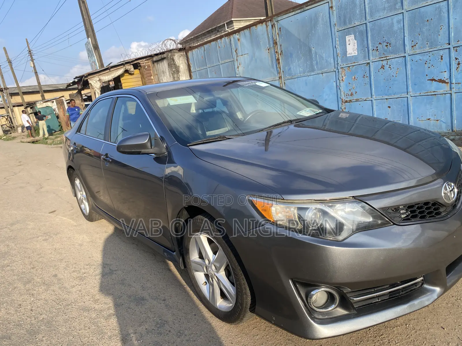 Toyota Camry SE 4dr Sedan (2.5L 4cyl 6A) 2012 Gray