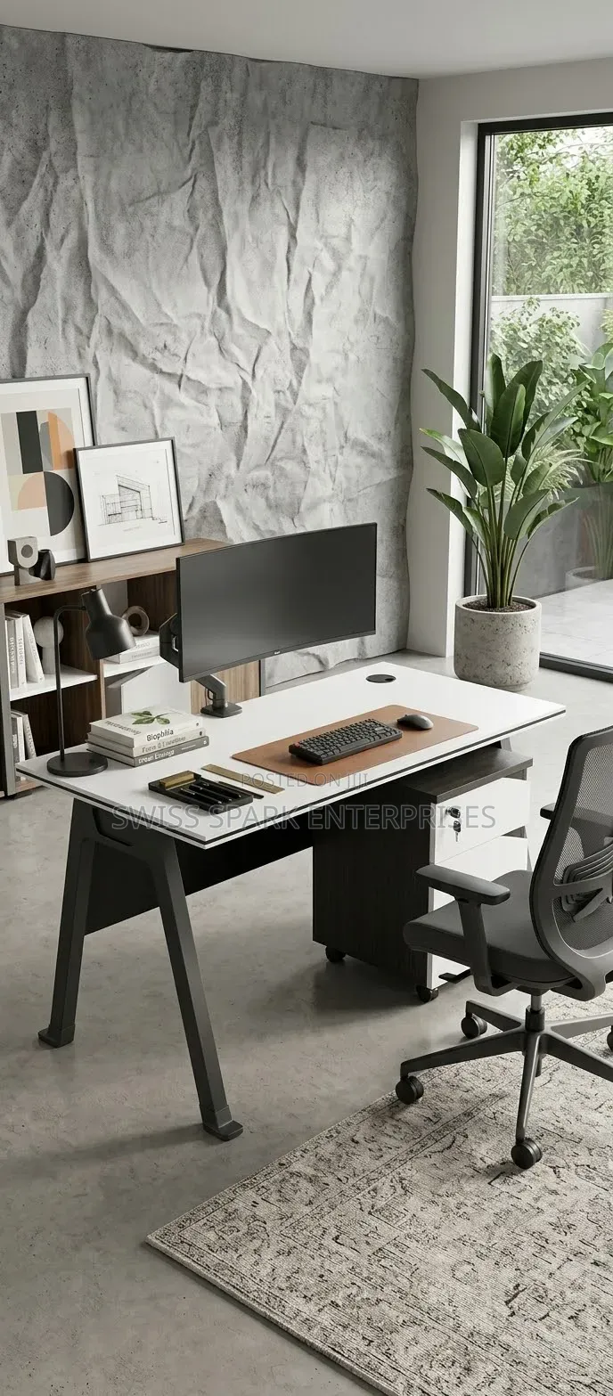 Modern Executive Desk With Lockable Mobile Pedestal