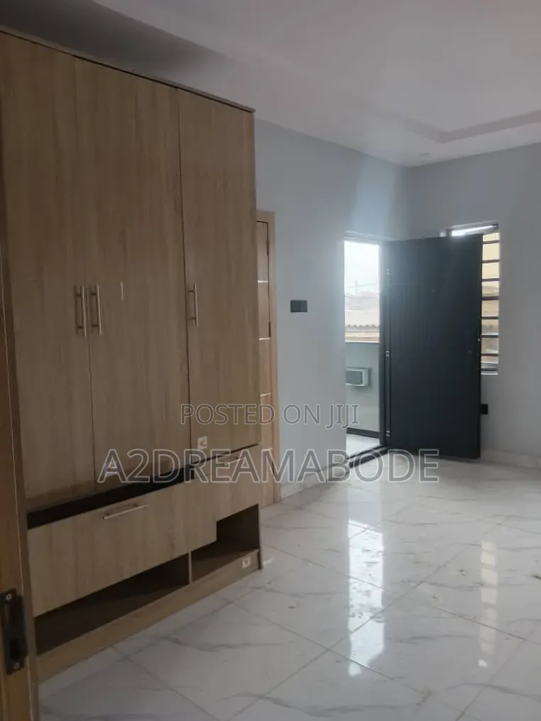 4bdrm Duplex in Gbagada for rent