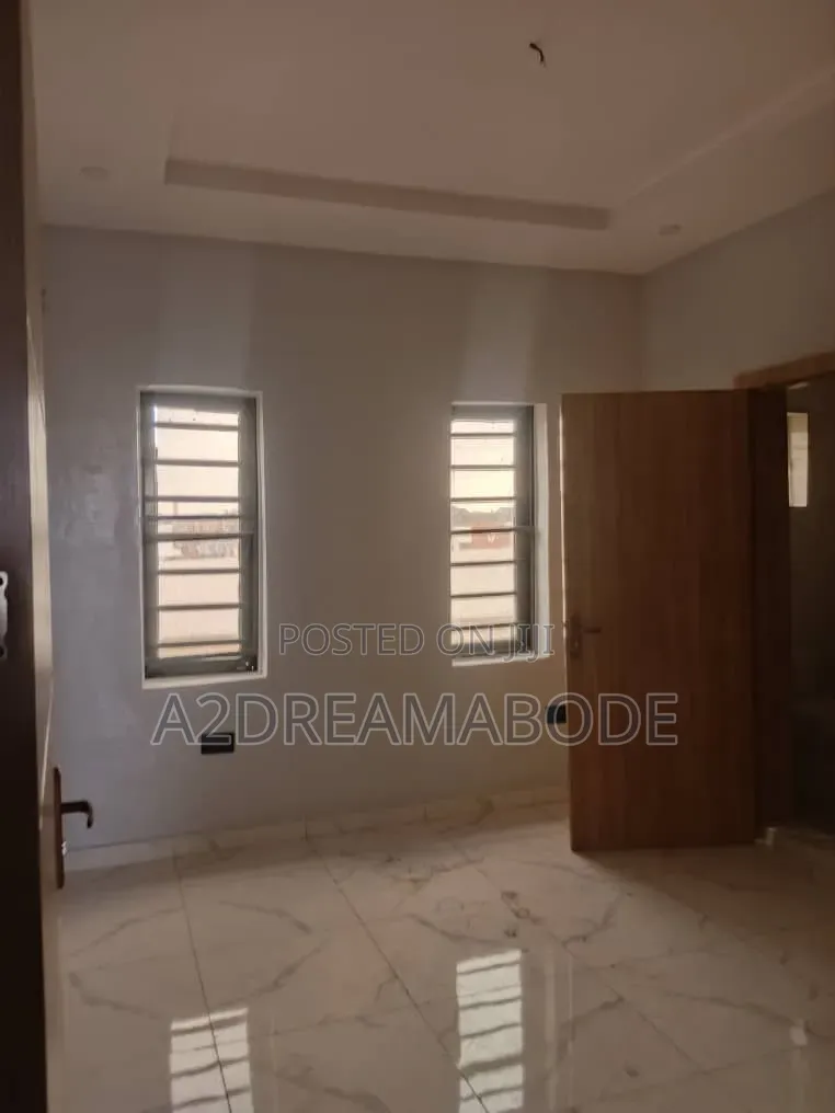 4bdrm Duplex in Gbagada for rent