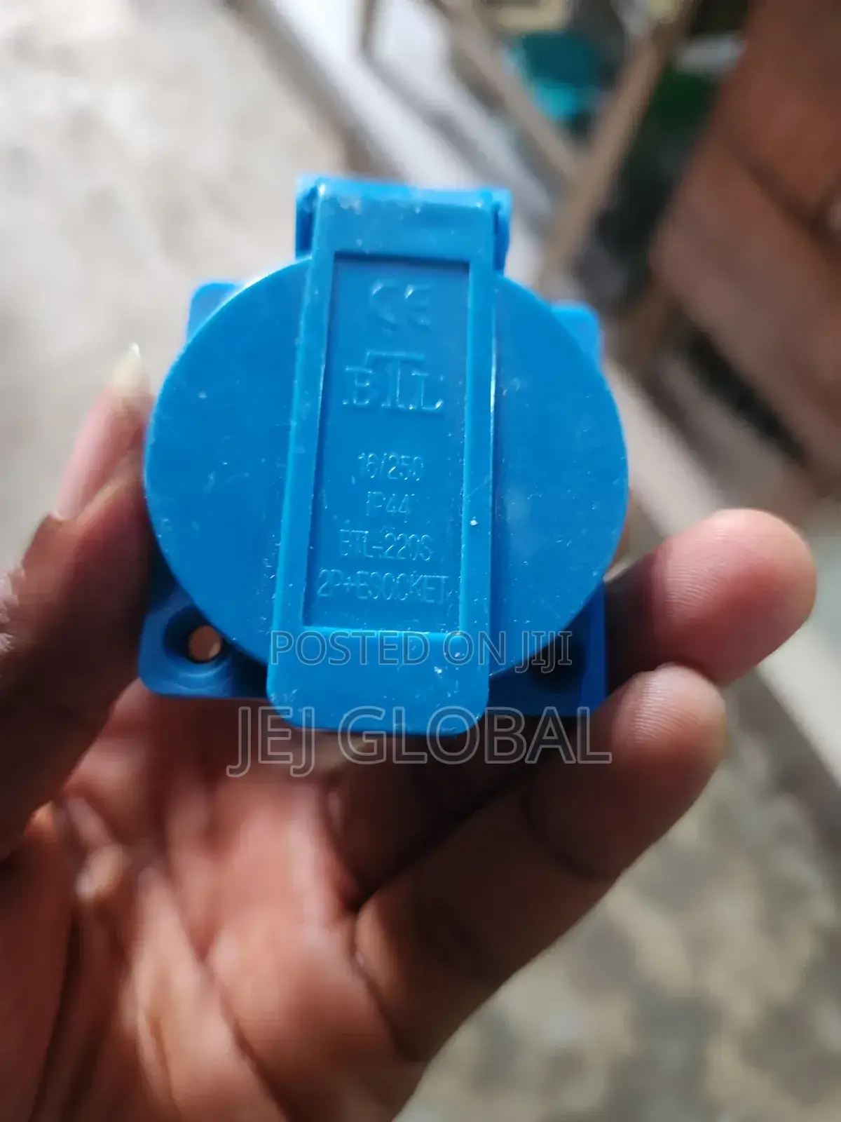 Blue Industrial Surface/Panel Mount Socket – Heavy Duty
