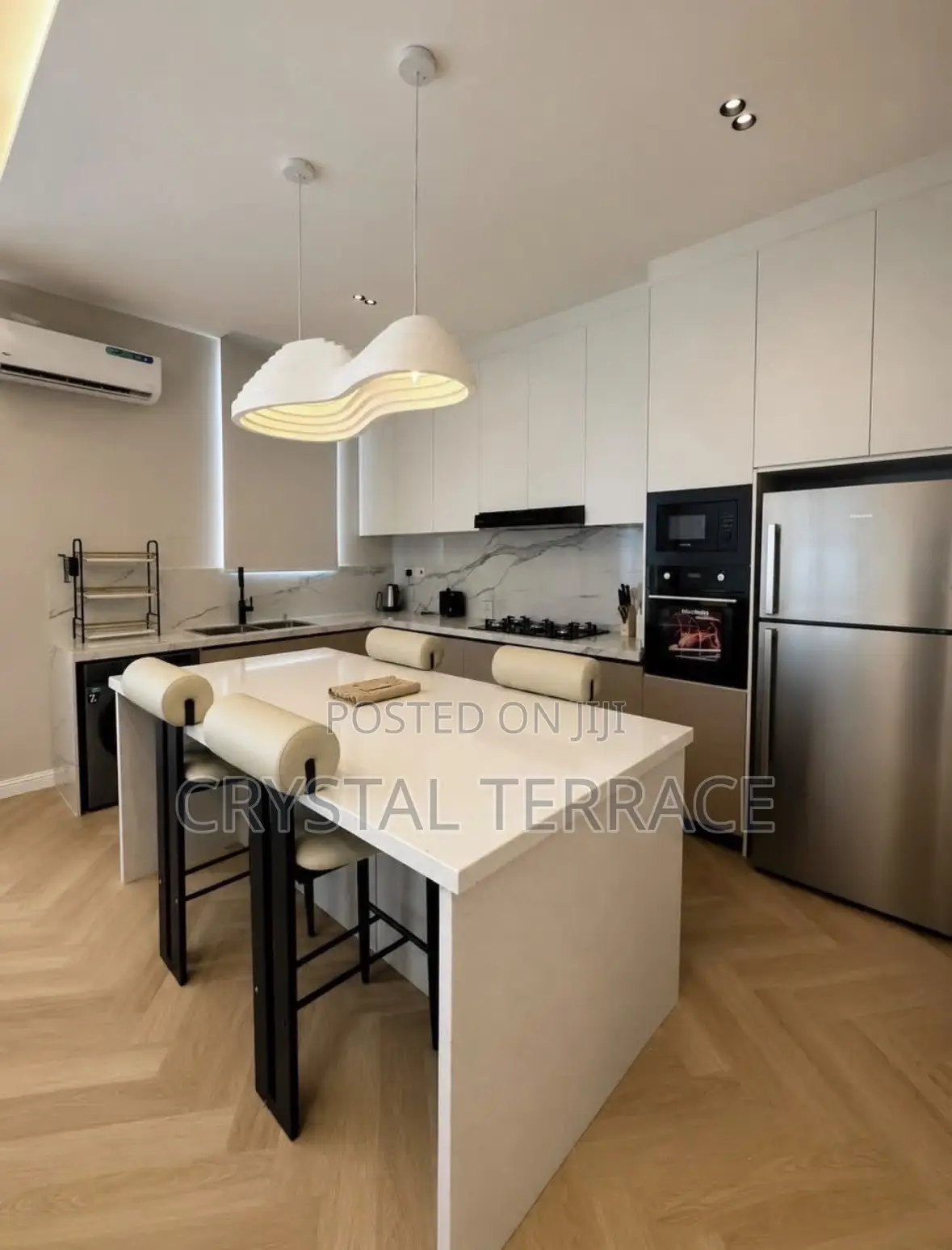 Brand New Luxury 2 Bedroom Apartment With Roof Top