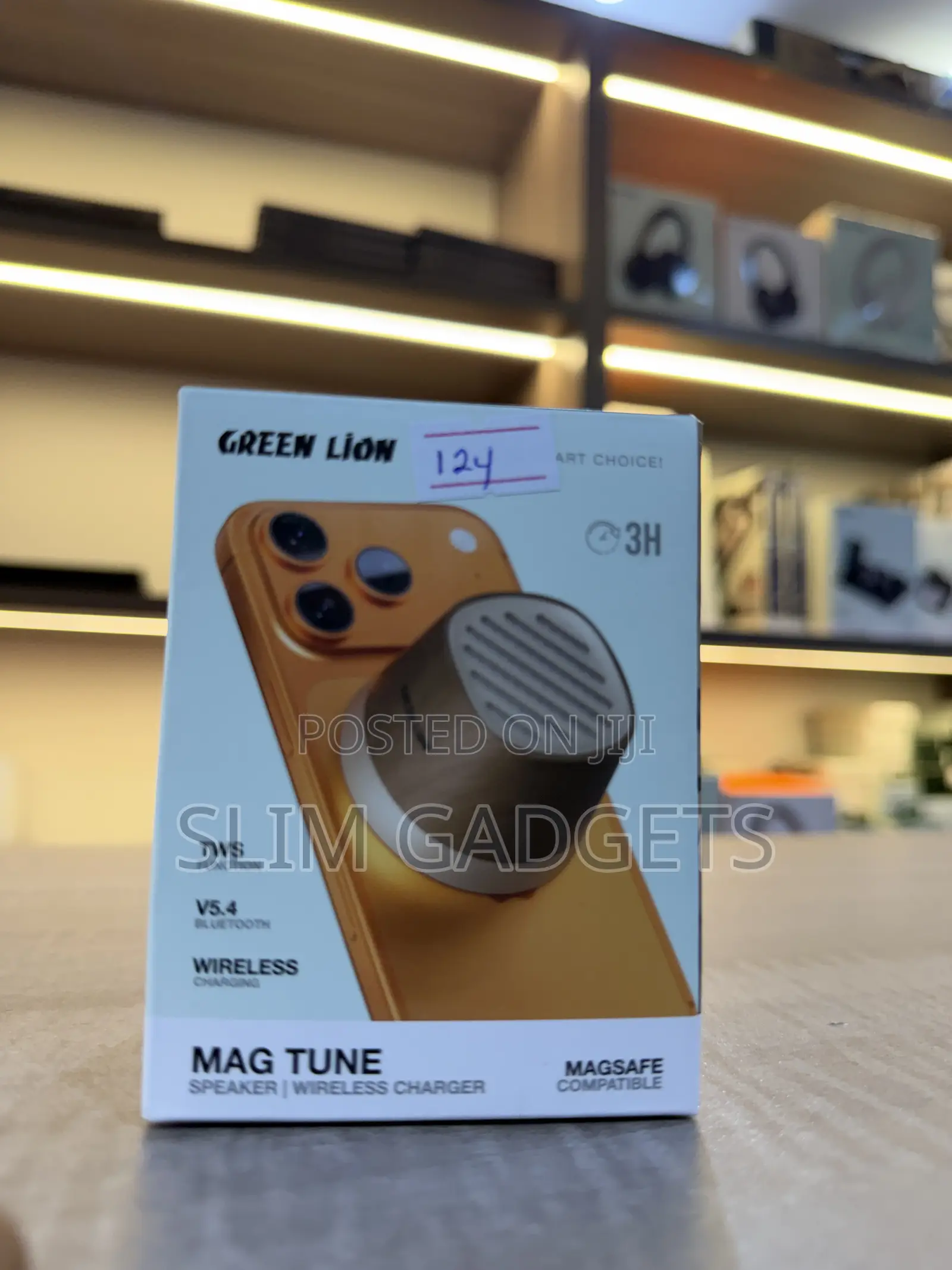 Green Lion Mag Tune Wireless Speaker and Charger