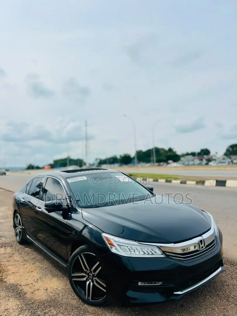 Honda Accord Touring V6 4dr Sedan FWD (3.5L 6cyl 6A) 2017 Black