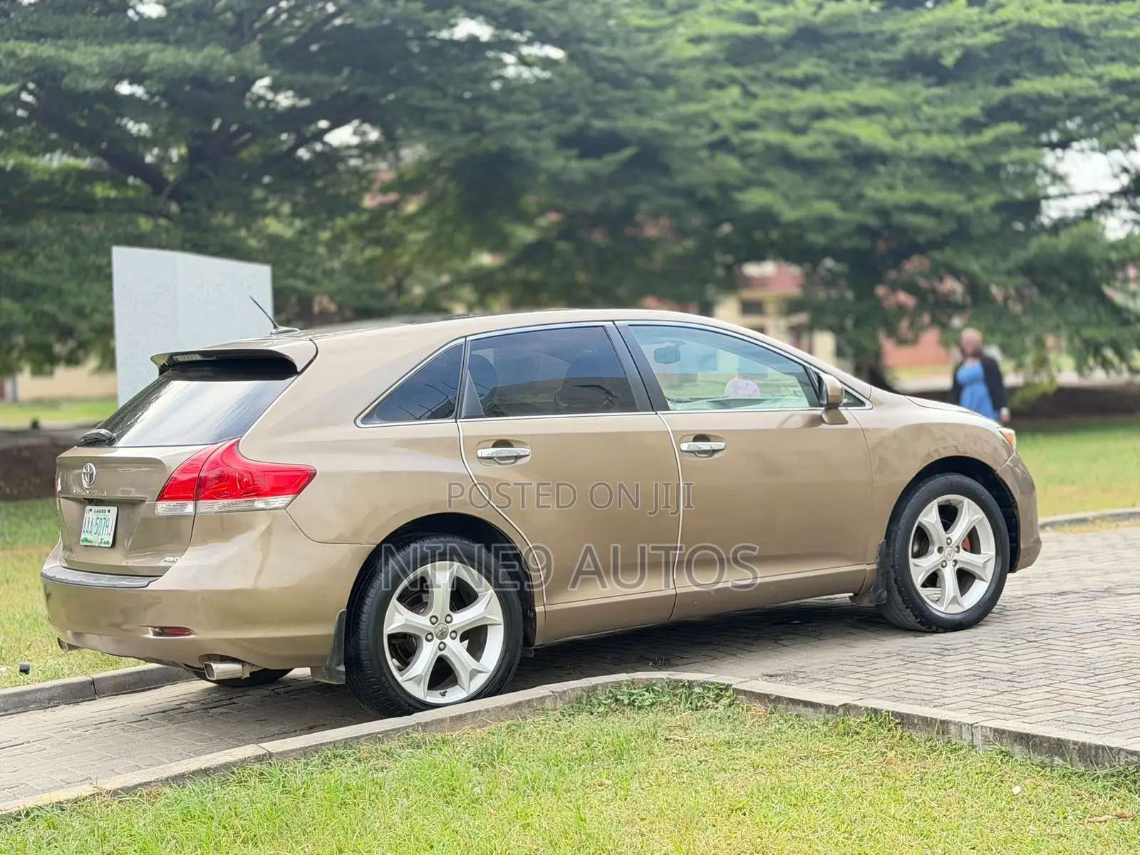 Toyota Venza V6 AWD 2011 Brown