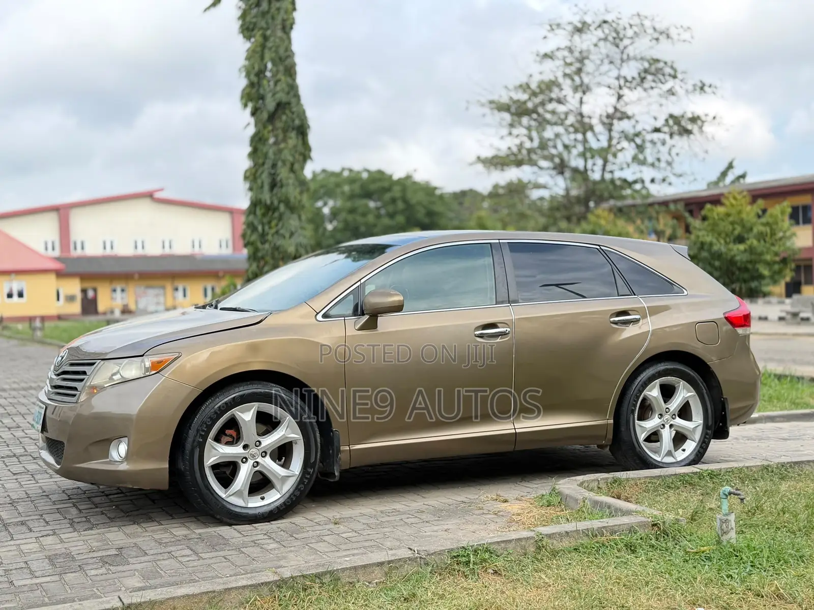 Toyota Venza V6 AWD 2011 Brown