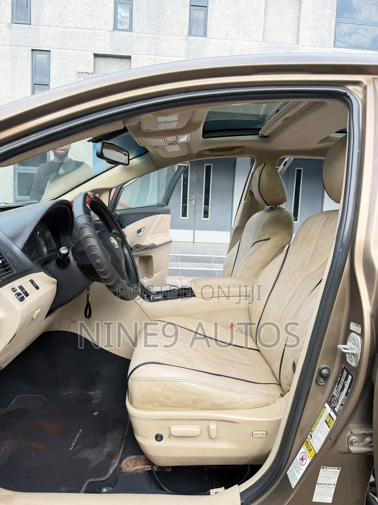Toyota Venza V6 AWD 2011 Brown