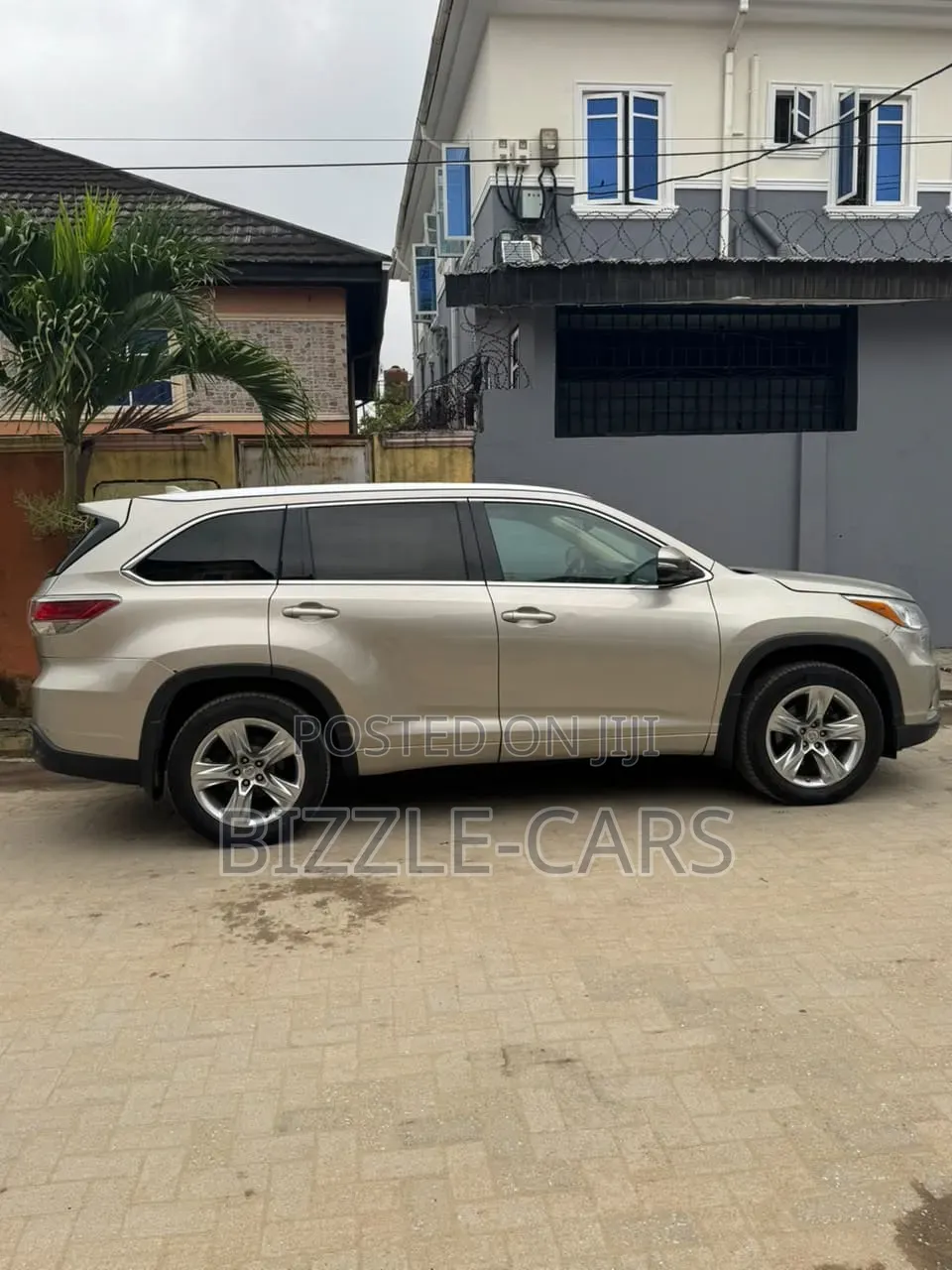 Toyota Highlander 2014 Gold