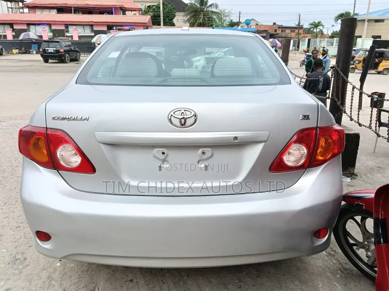 Toyota Corolla LE 4dr Sedan (1.8L 4 cyl 4A) 2009 Silver