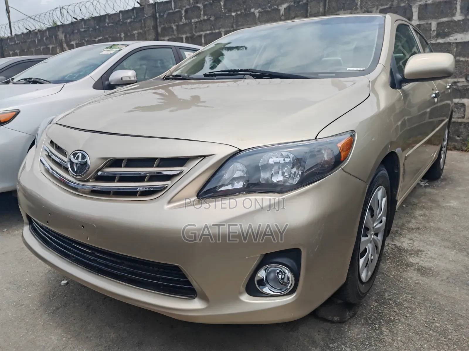 Toyota Corolla 2010 Gold