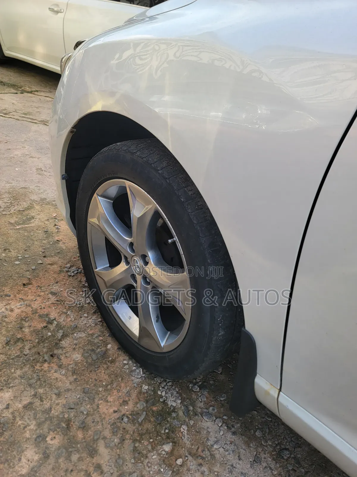 Toyota Venza 2010 White