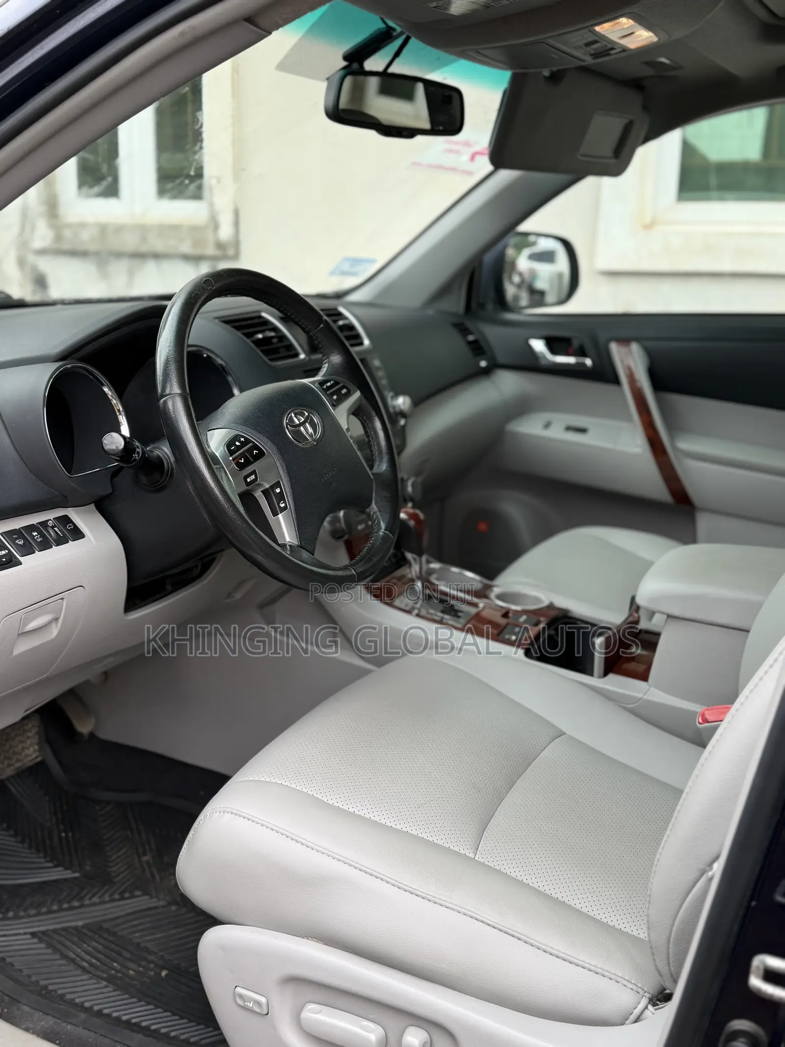 Toyota Highlander Limited 3.5l 4WD 2013 Blue